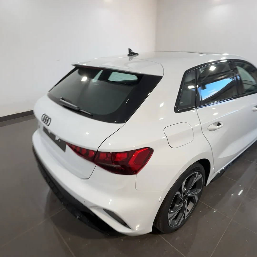 Audi - A3 Sportback S line