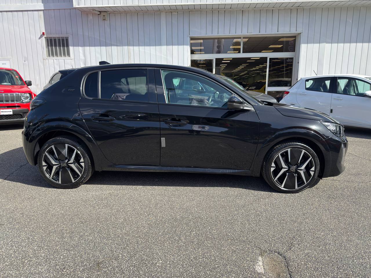 Peugeot - 208 GT