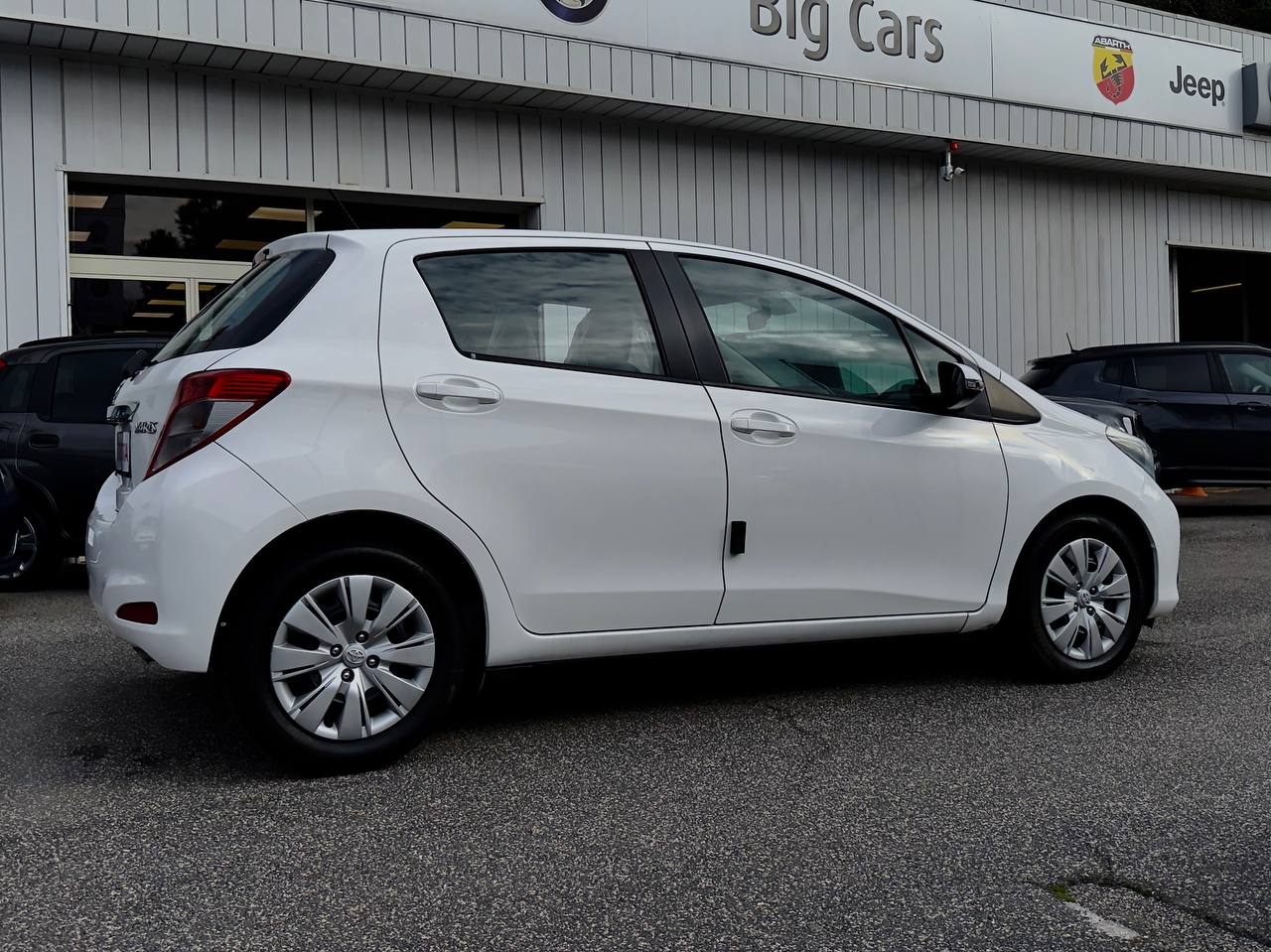 Toyota - Yaris Active