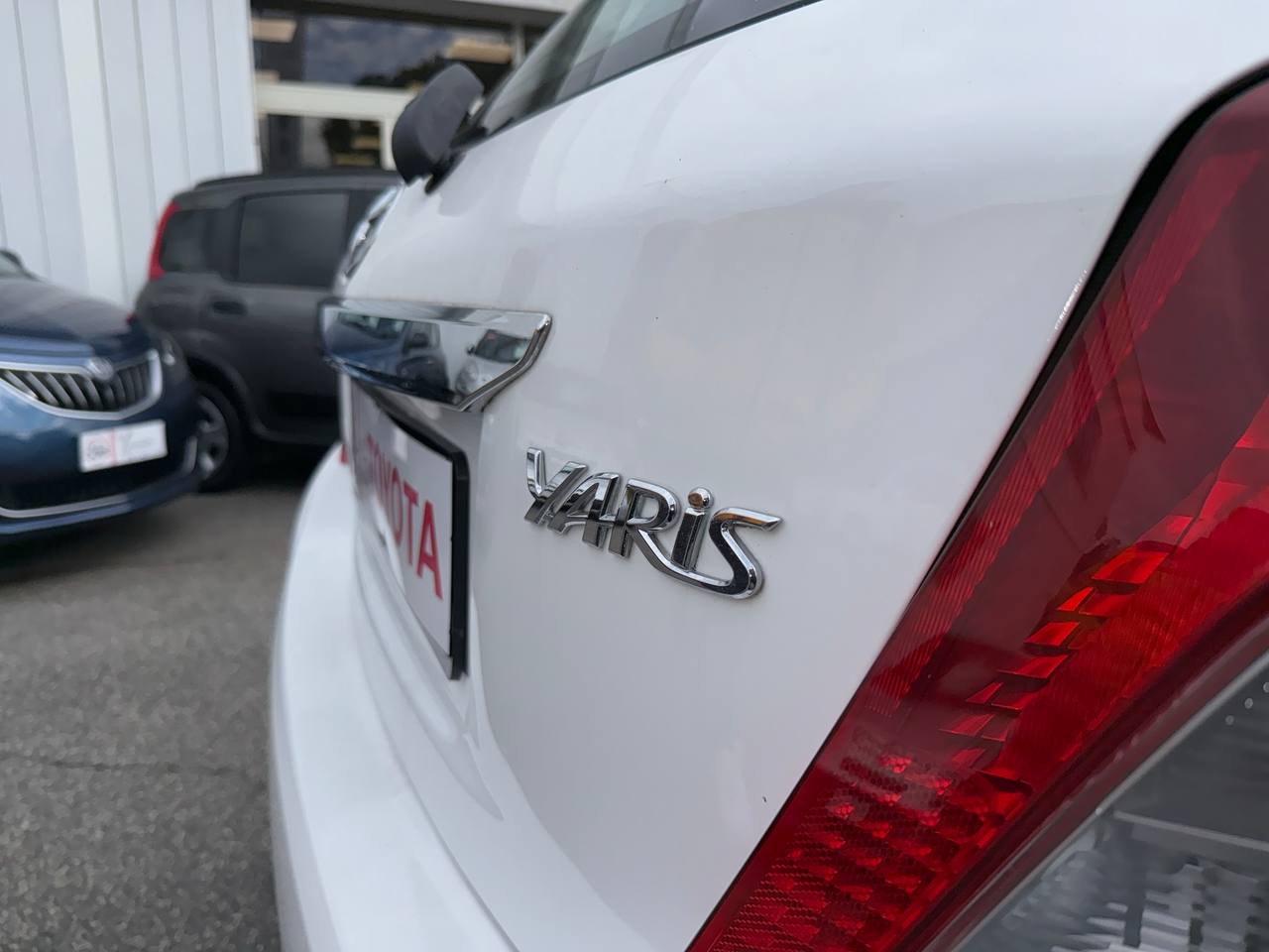 Toyota - Yaris Active