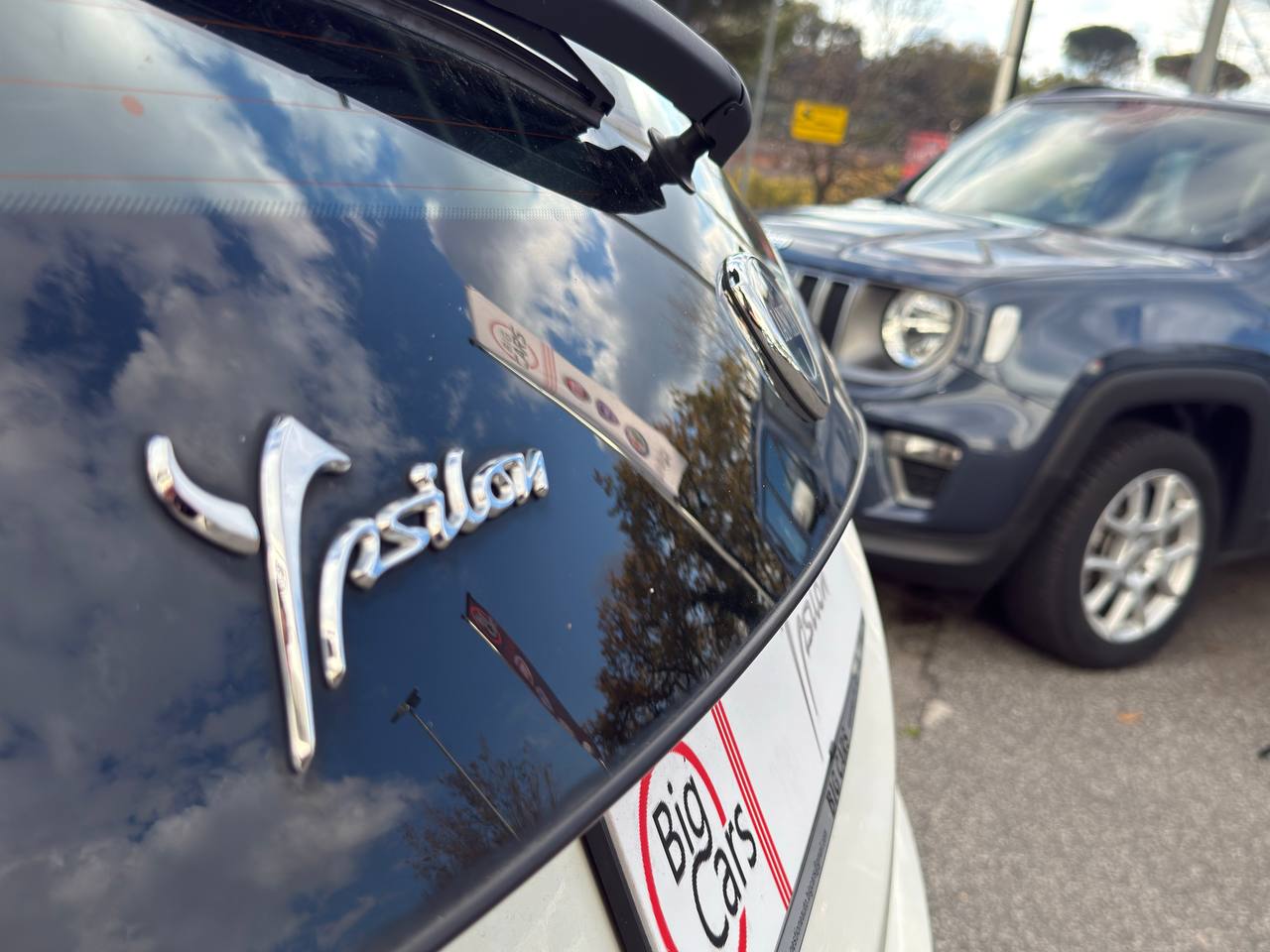Lancia - Ypsilon SILVER