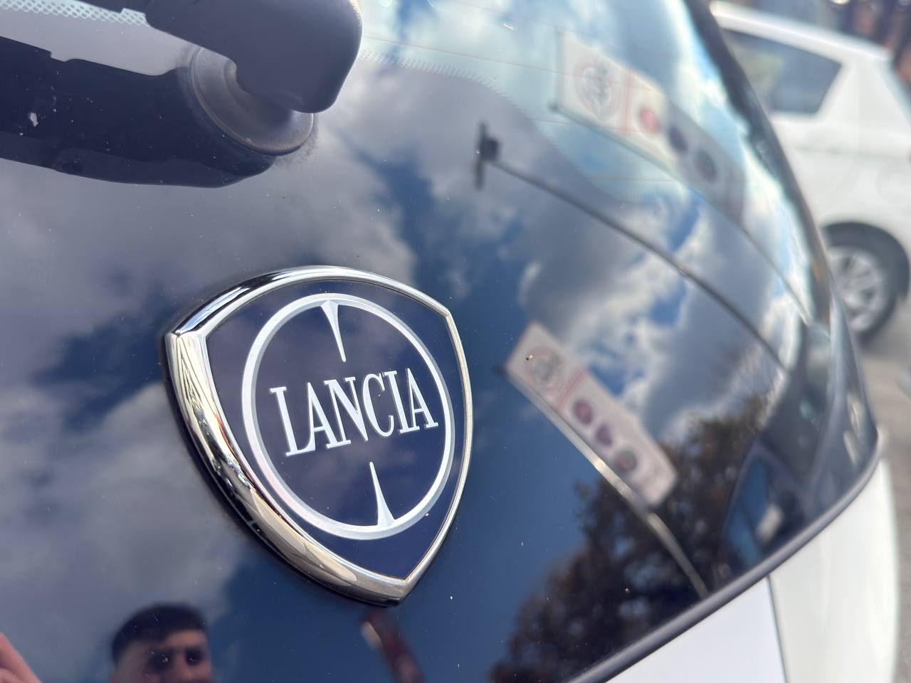 Lancia - Ypsilon SILVER