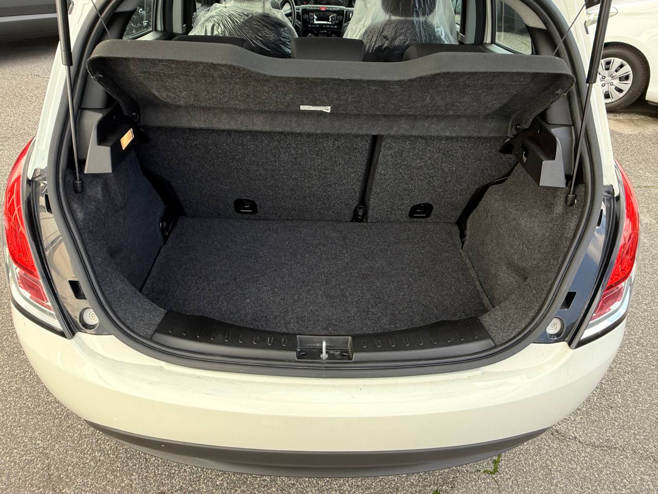Lancia - Ypsilon SILVER