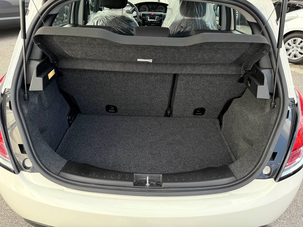 Lancia - Ypsilon SILVER
