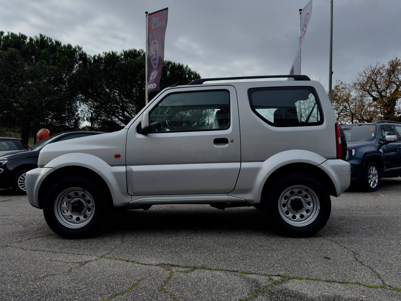 Suzuki - Jimny 4X4 JLX
