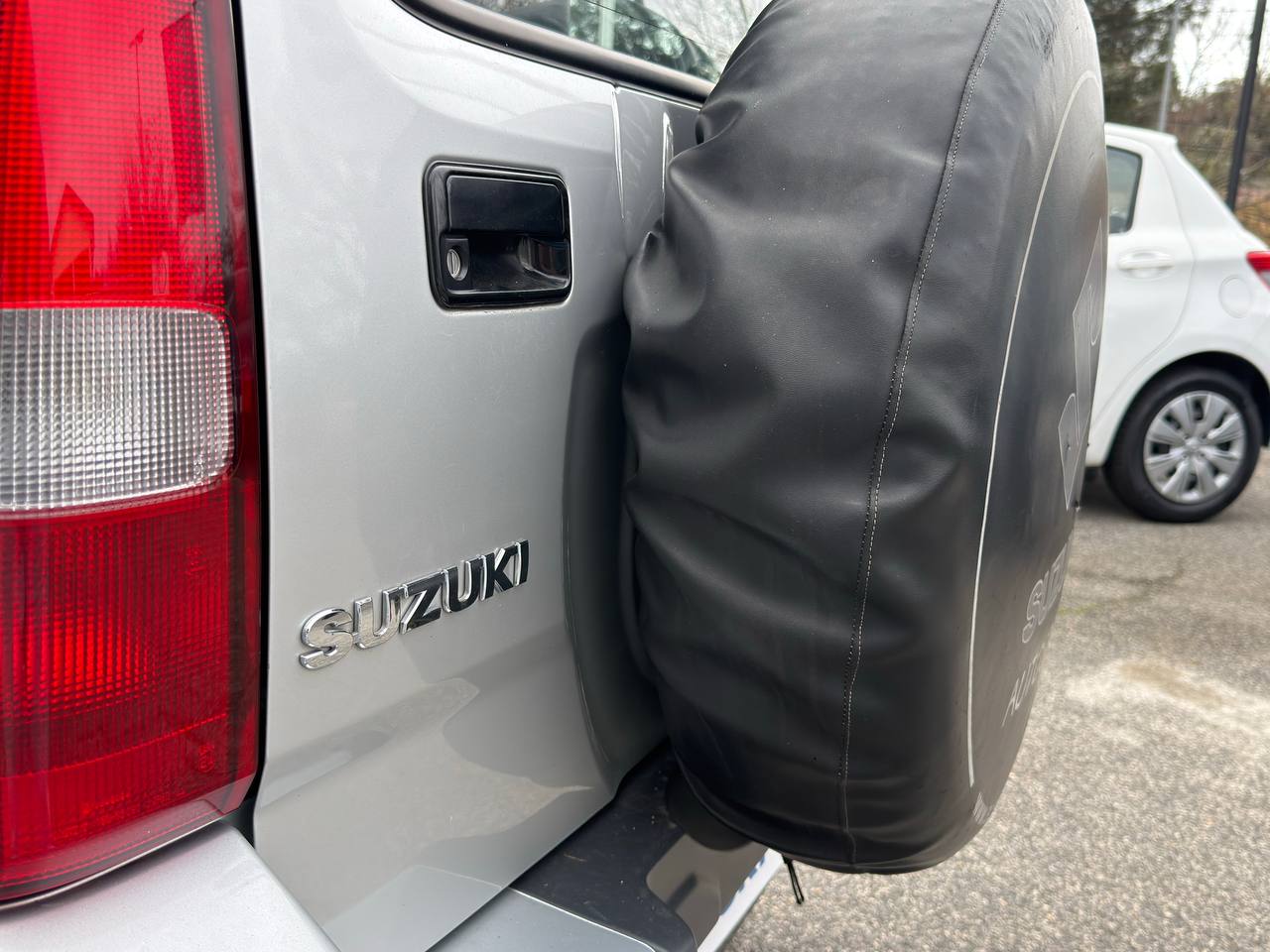 Suzuki - Jimny 4X4 JLX