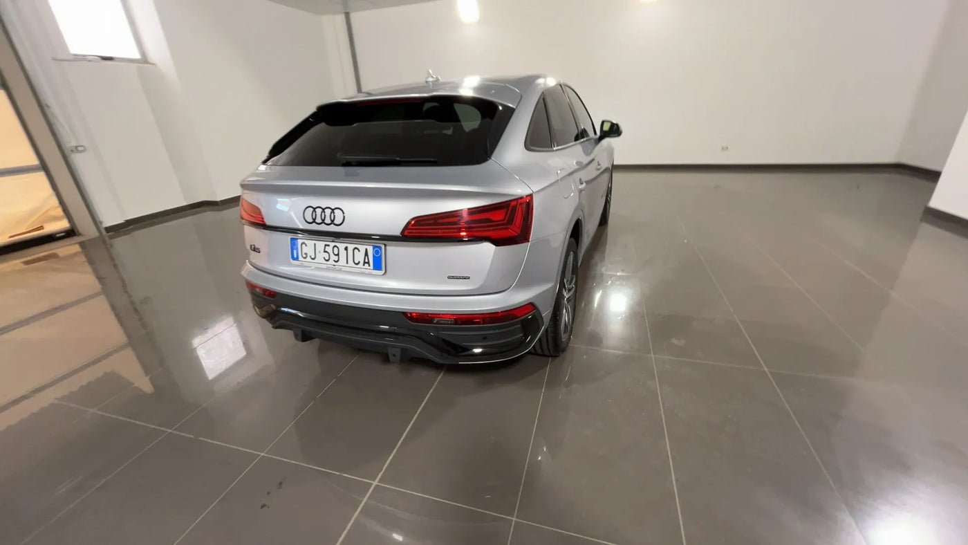 Audi - Q5 Sportback S line