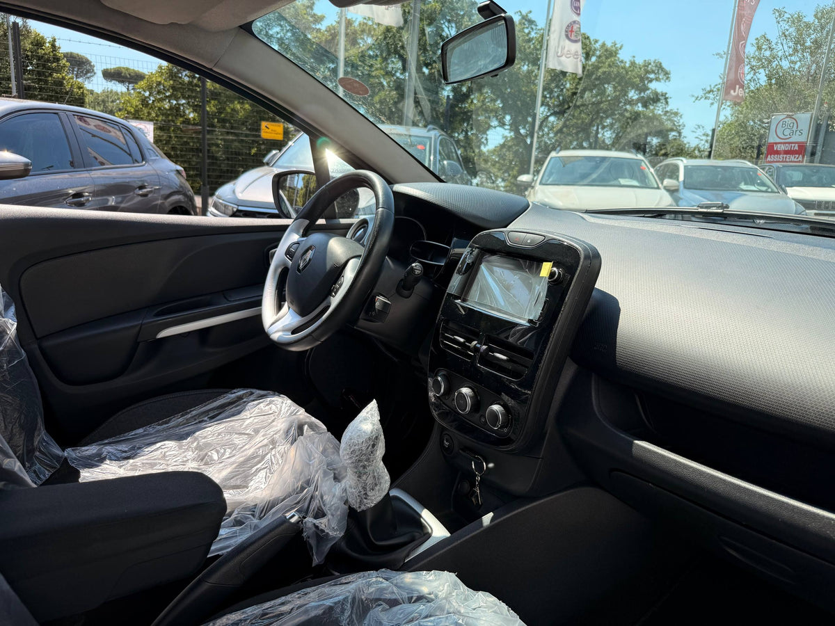 RENAULT CLIO 1.5 DCI DUEL