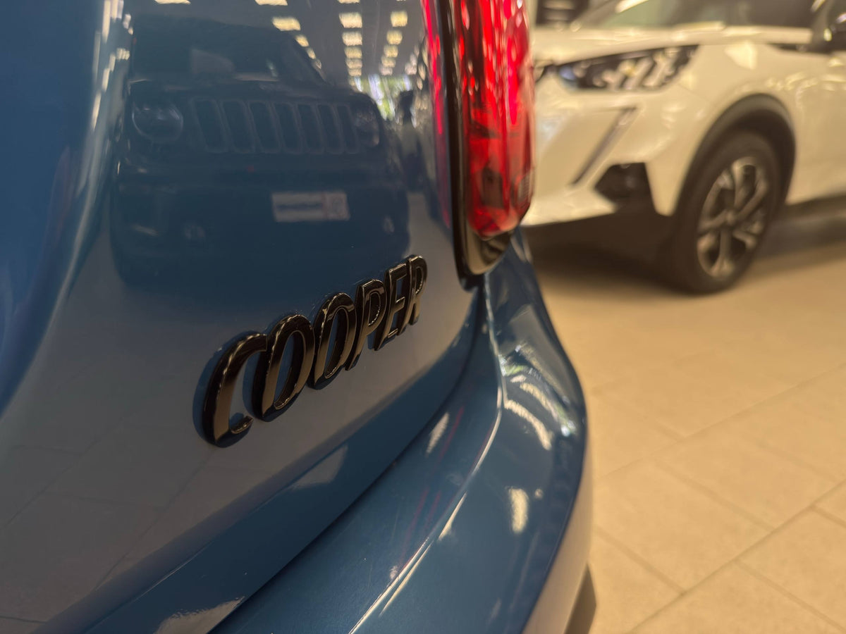 MINI COOPER 1.5 BUSINESS 3P