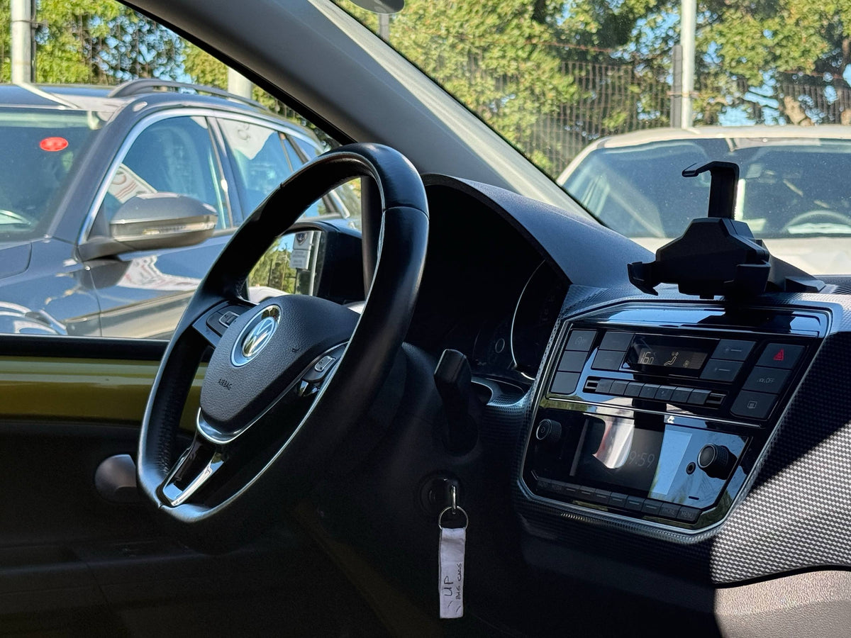 Volkswagen up! 1.0 BLACK STYLE