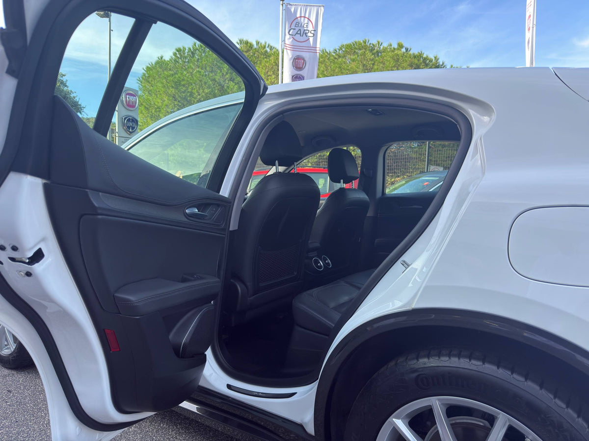 Alfa Romeo Stelvio 2.2 Turbodiesel 210 CV Q4 TI