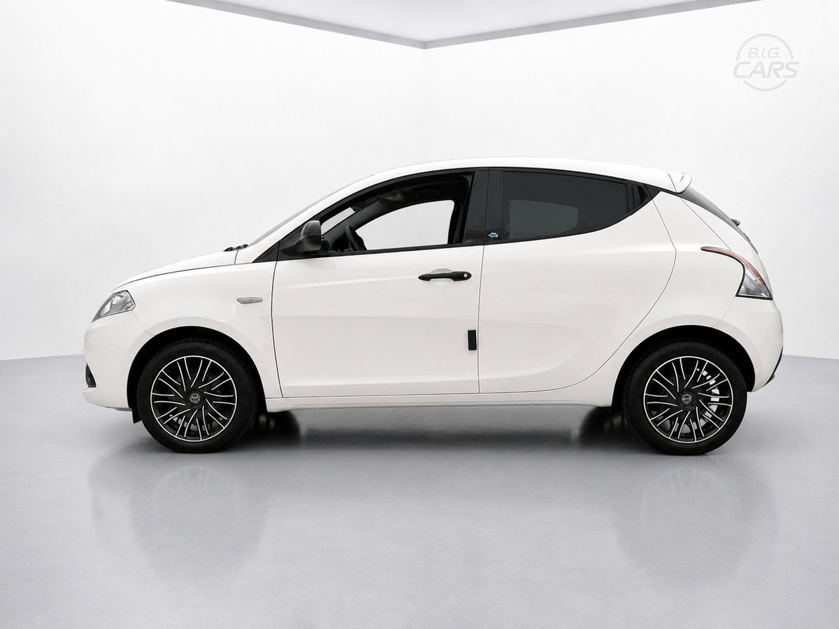 Lancia Ypsilon SILVER