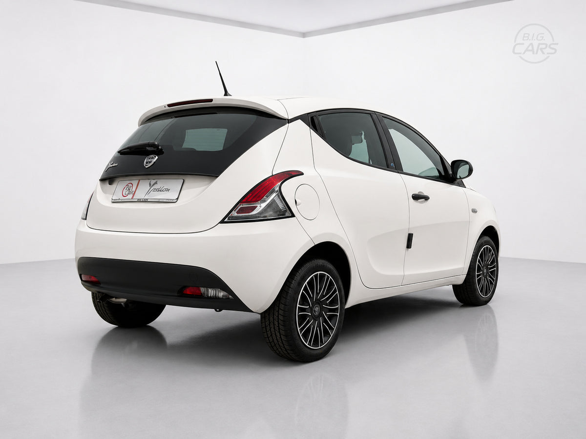 Lancia Ypsilon SILVER