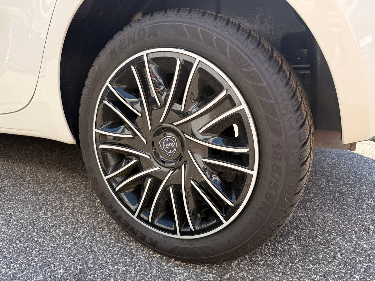Lancia Ypsilon SILVER