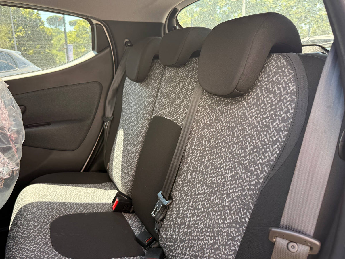 Lancia Ypsilon SILVER