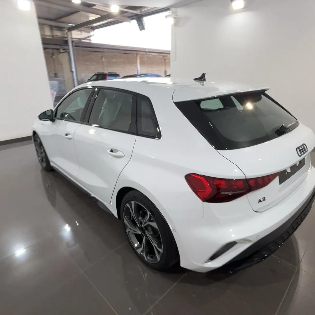 Audi - A3 Sportback S line