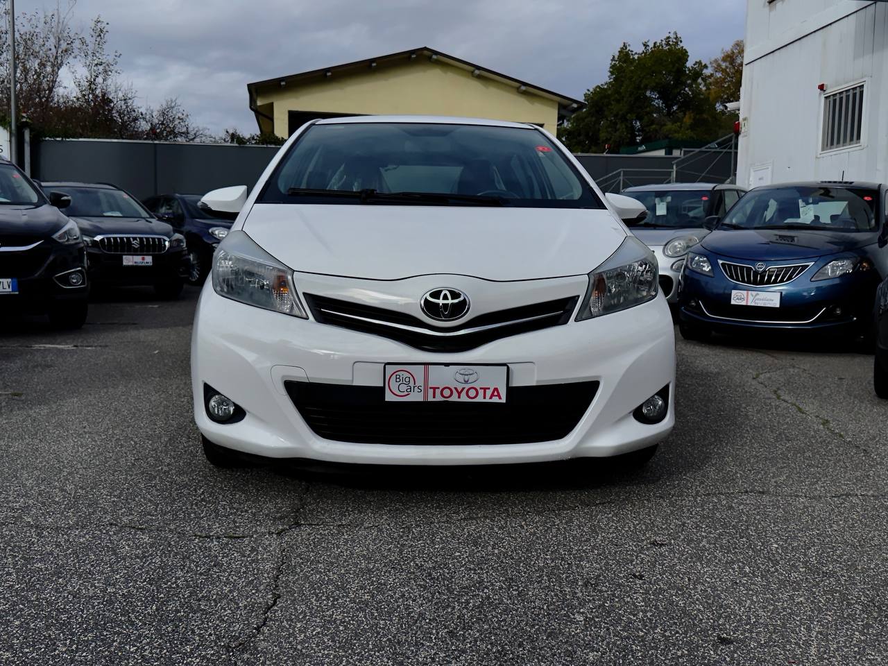 Toyota - Yaris Active