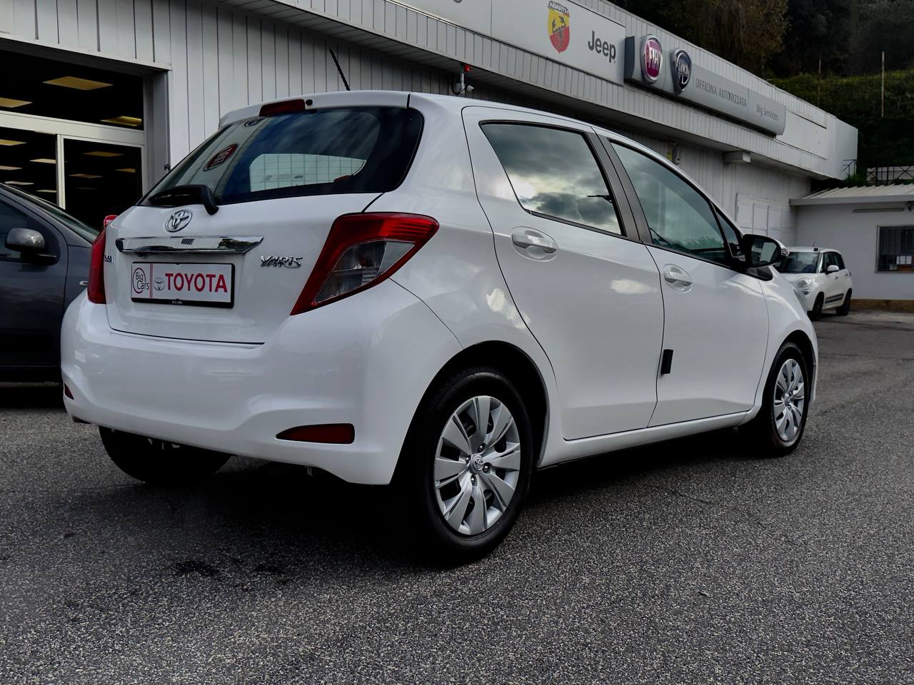 Toyota - Yaris Active