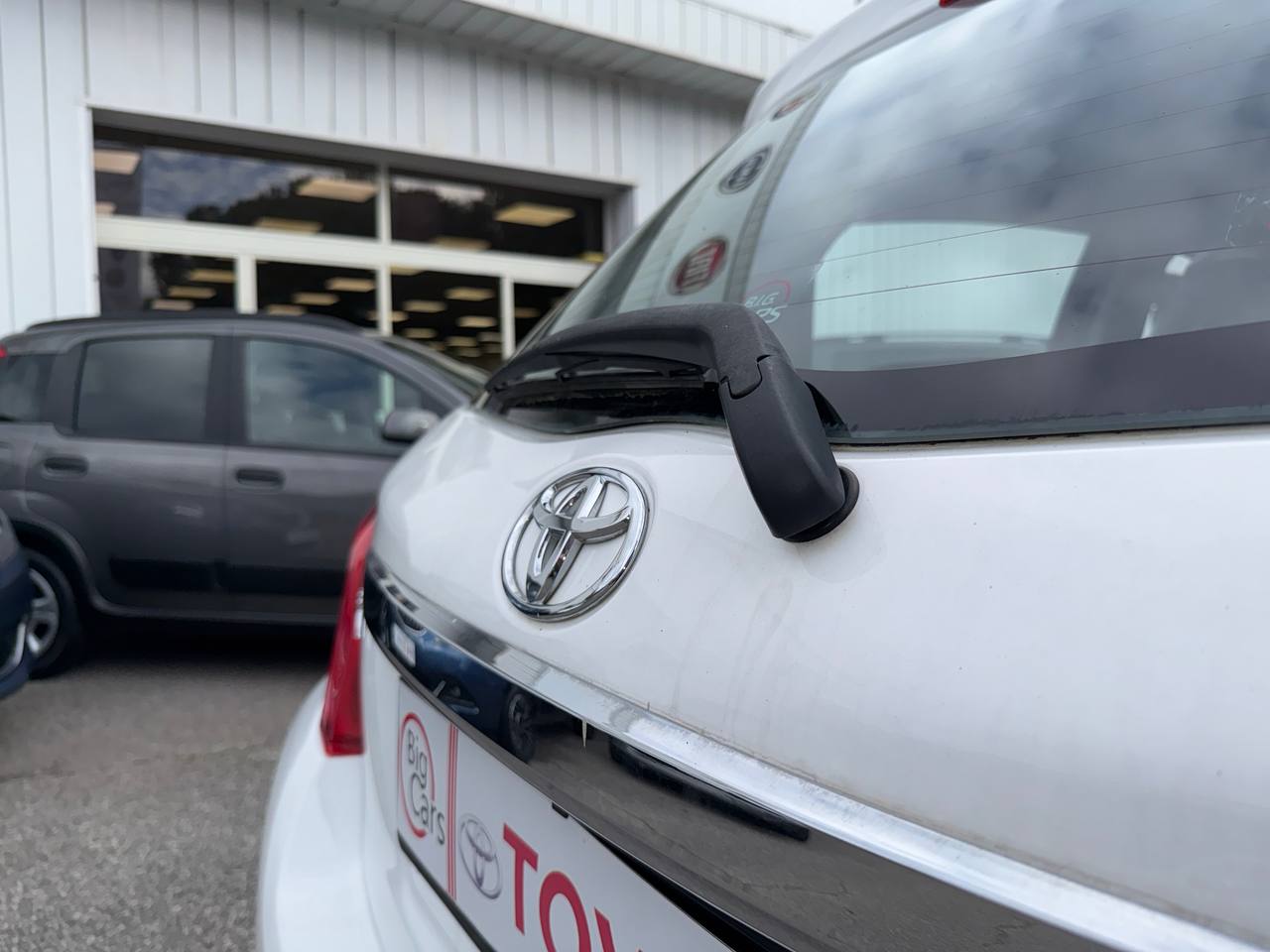 Toyota - Yaris Active