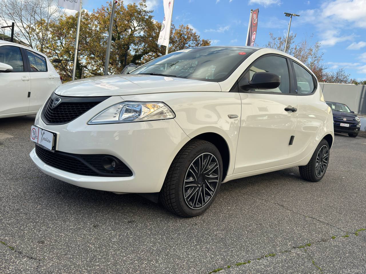 Lancia - Ypsilon SILVER