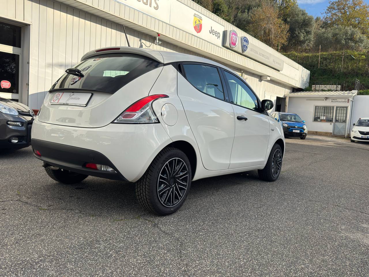 Lancia - Ypsilon SILVER