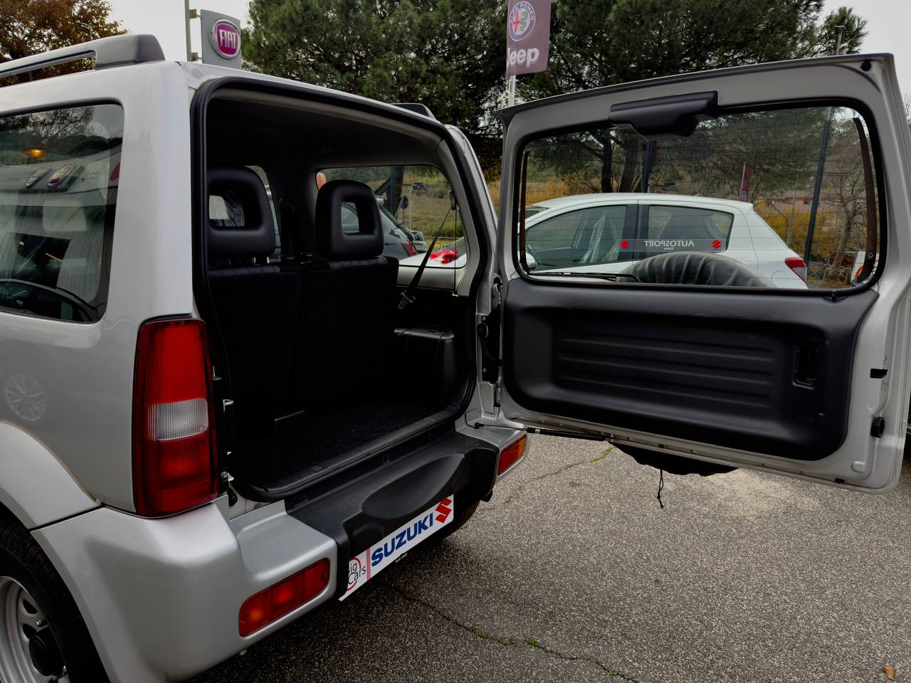 Suzuki - Jimny 4X4 JLX