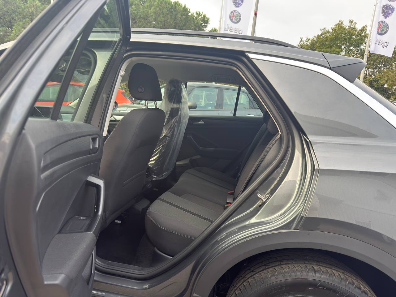 Volkswagen - T-Roc