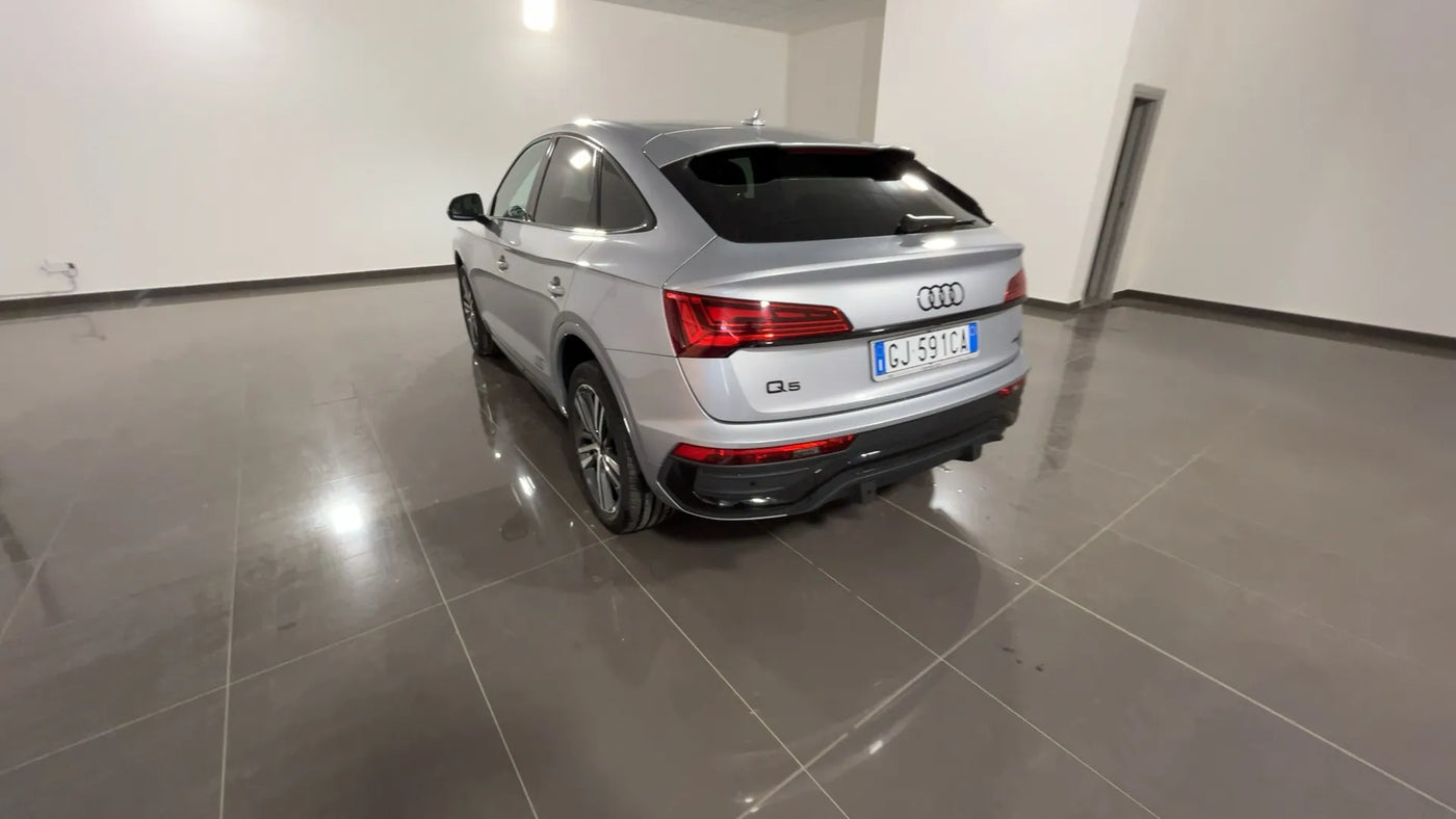 Audi - Q5 Sportback S line