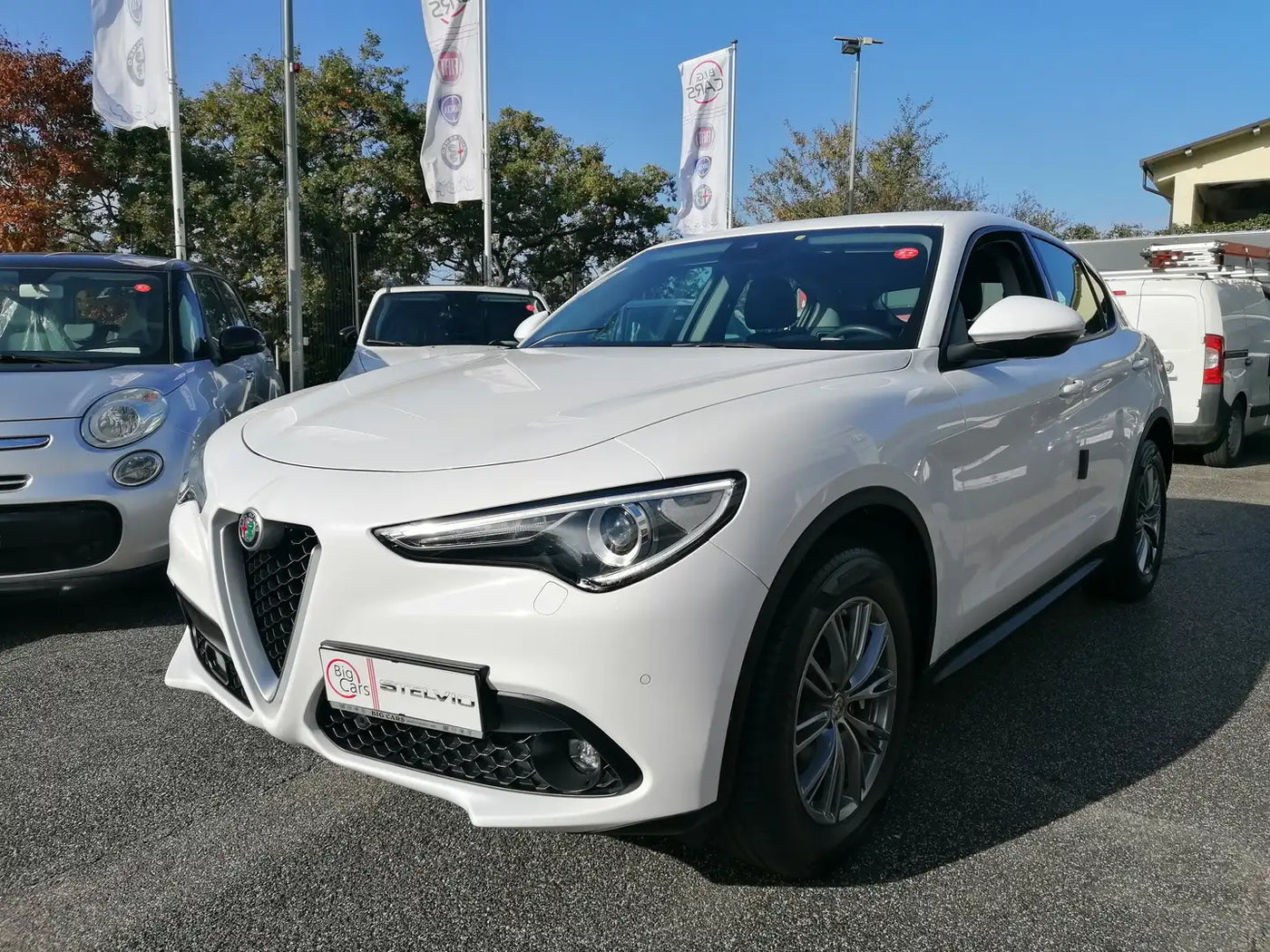 Alfa Romeo - Stelvio Q4 Business