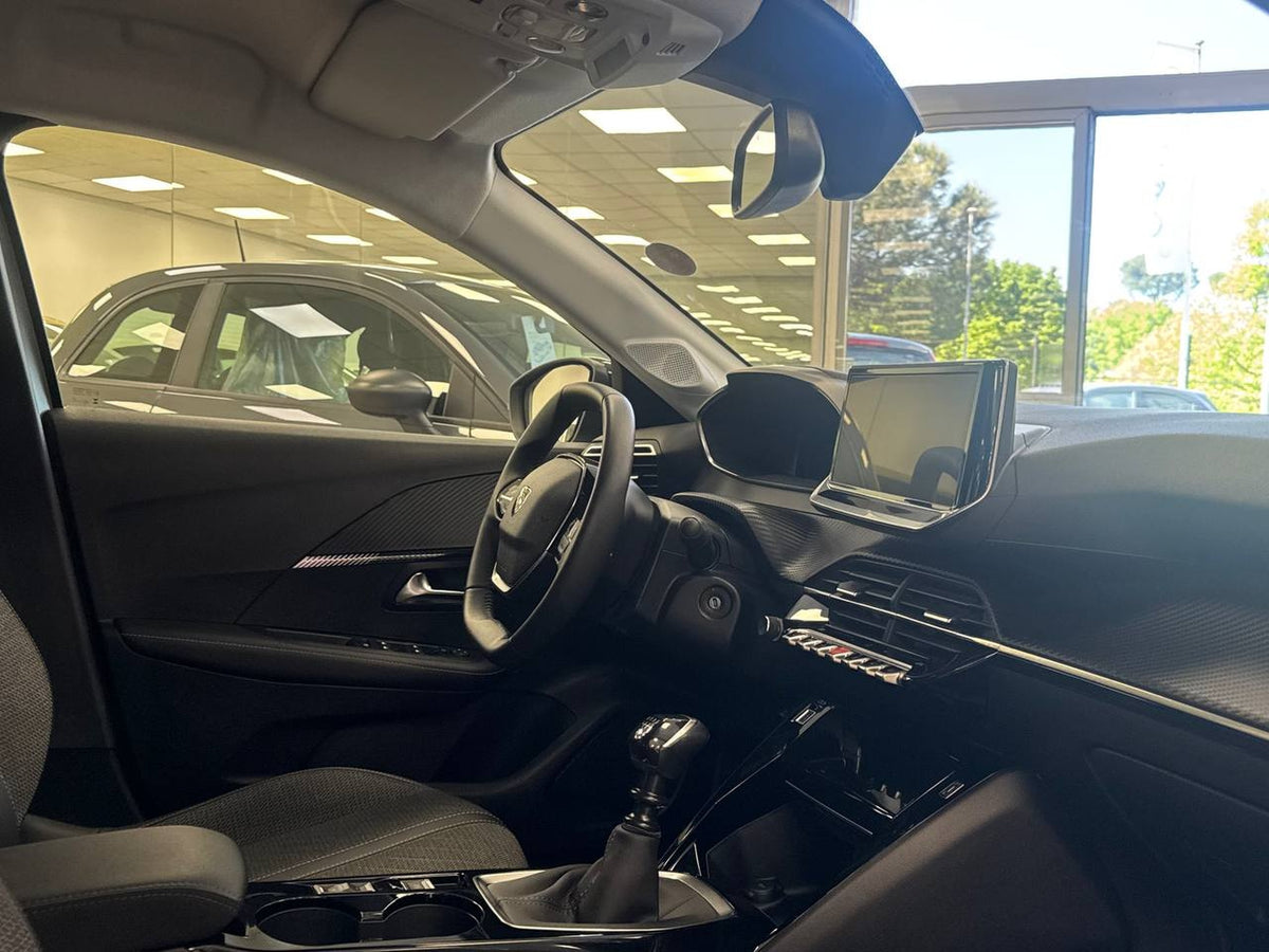 Peugeot 208 PureTech ALLURE