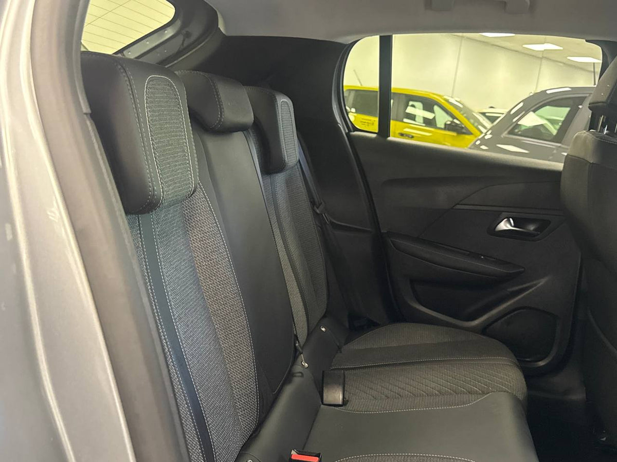 Peugeot 208 PureTech ALLURE