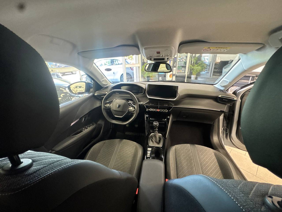 Peugeot 208 PureTech ALLURE