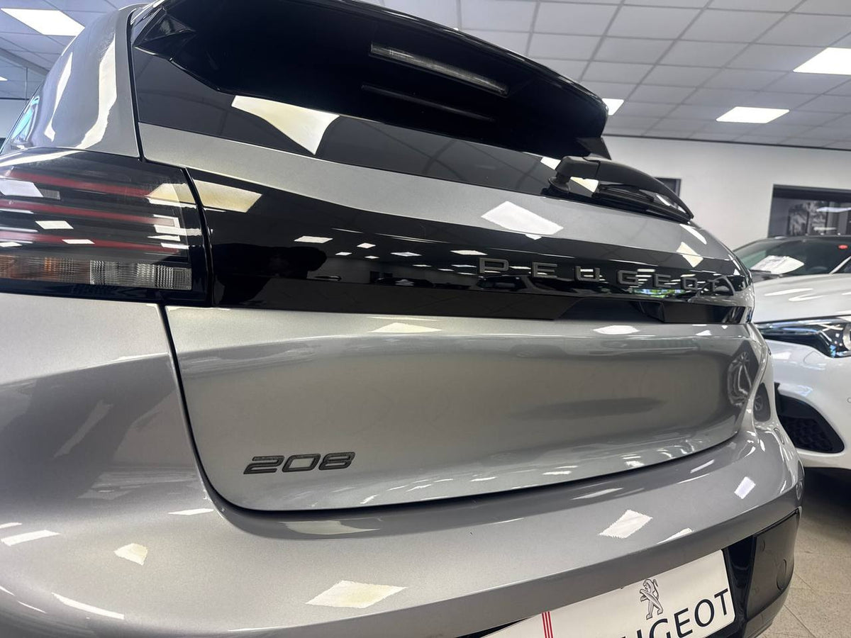 Peugeot 208 PureTech ALLURE
