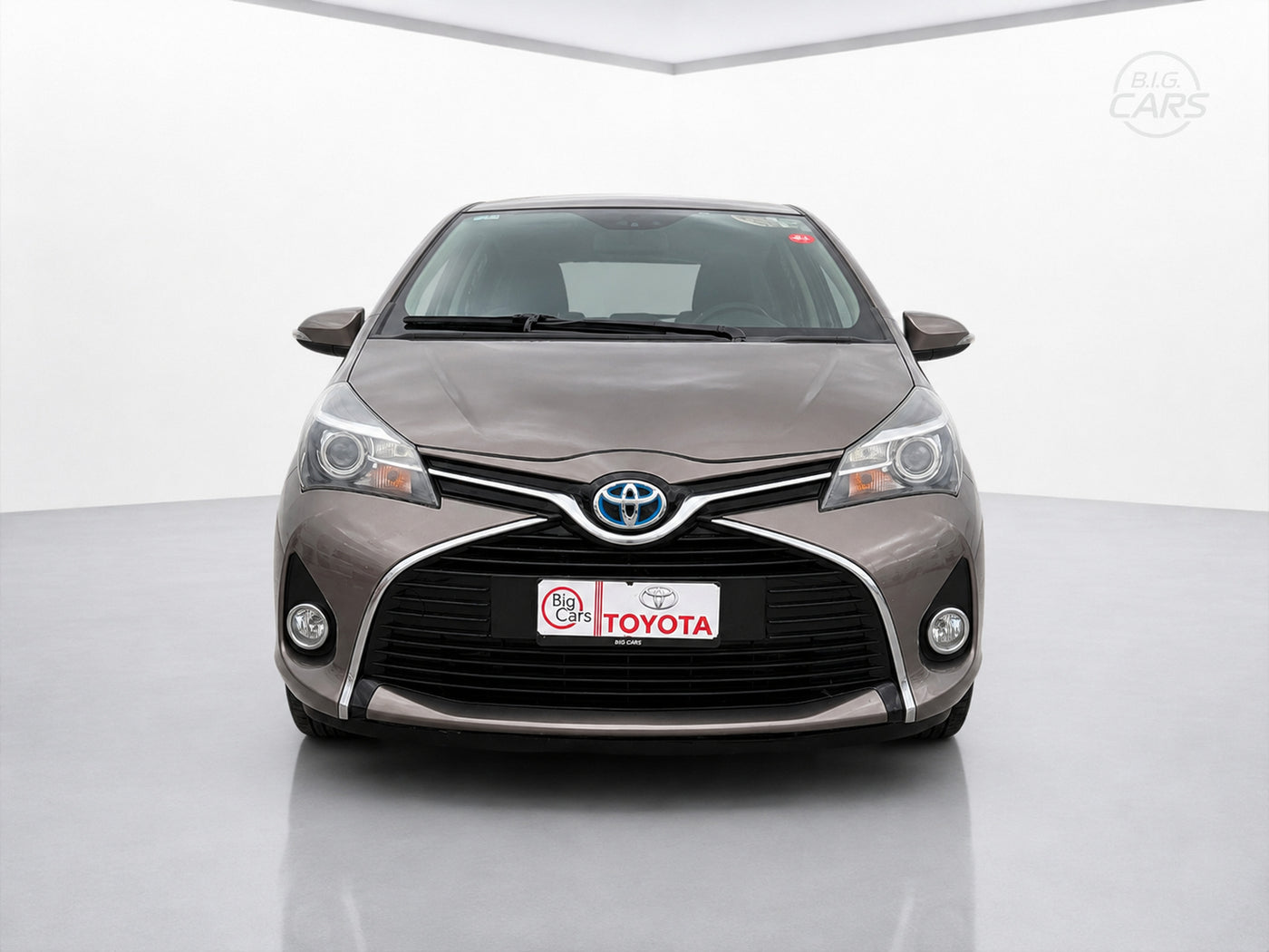 TOYOTA YARIS HYBRID ACTIVE
