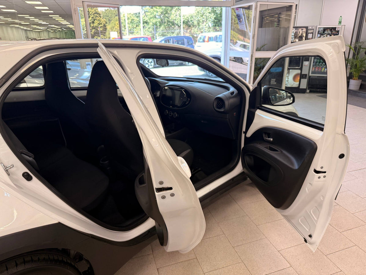 Toyota Aygo X 72 CV ACTIVE