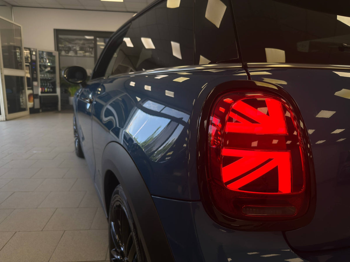 MINI COOPER 1.5 BUSINESS 3P