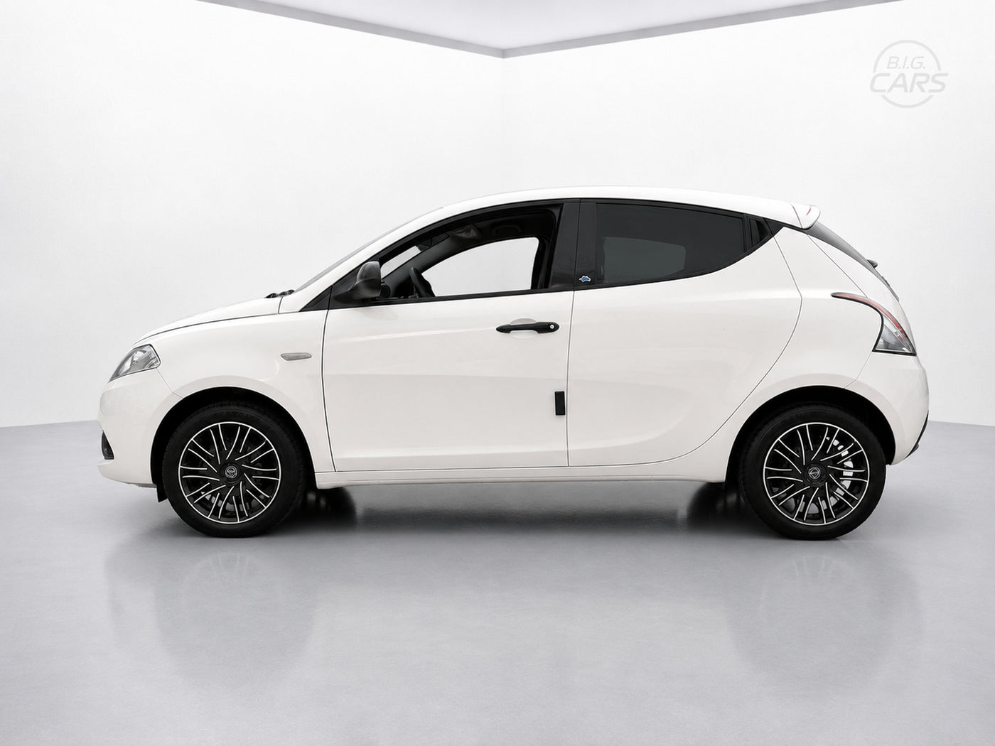 LANCIA YPSILON SILVER