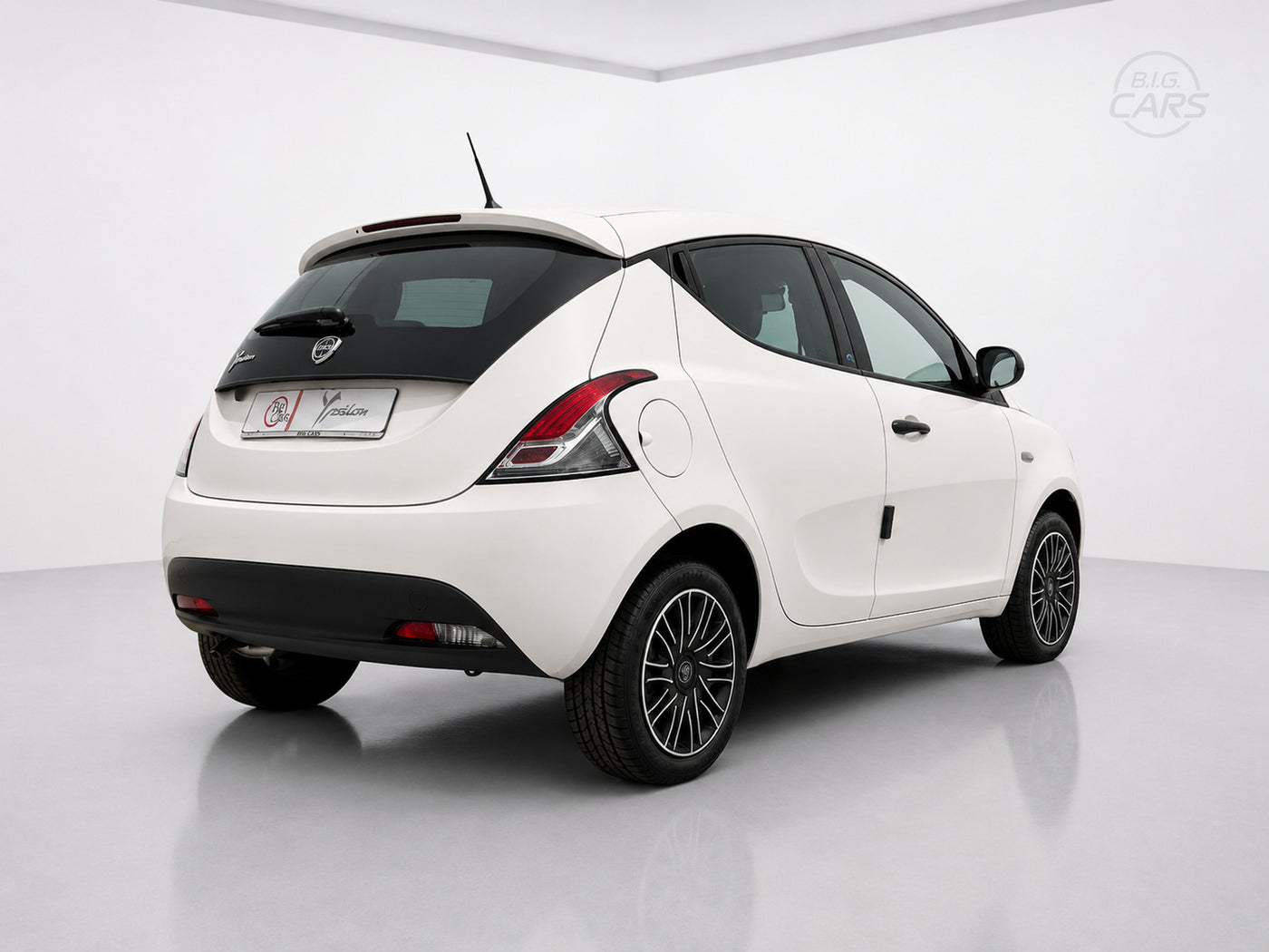 LANCIA YPSILON SILVER
