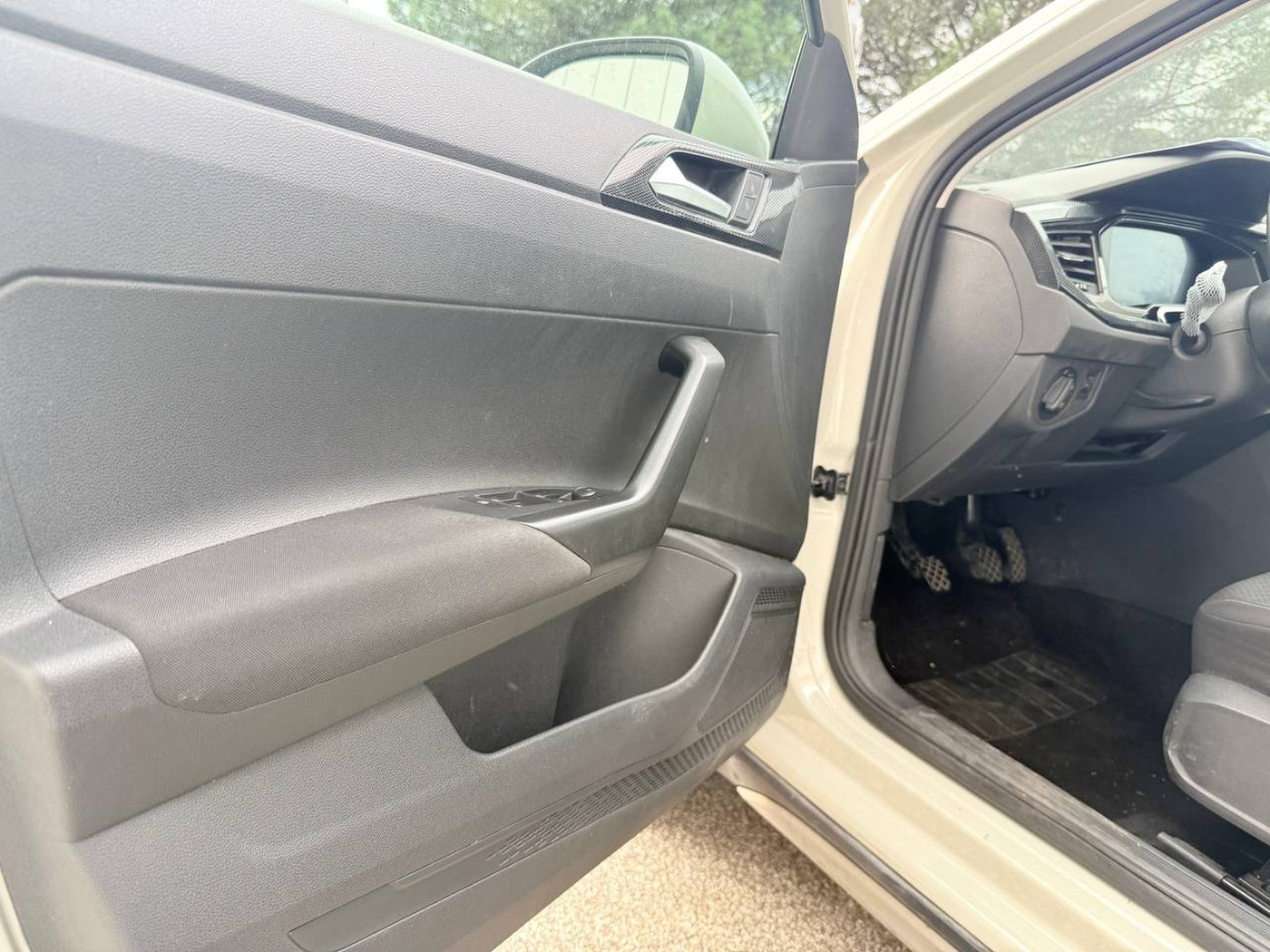 VOLKSWAGEN TAIGO LIFE